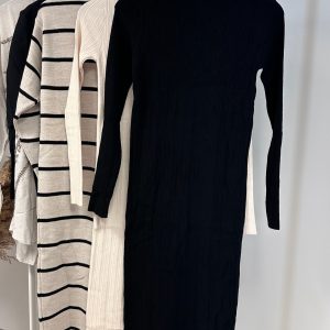 Robe noir côtelée